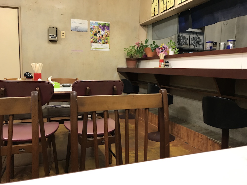 味楽　店内
