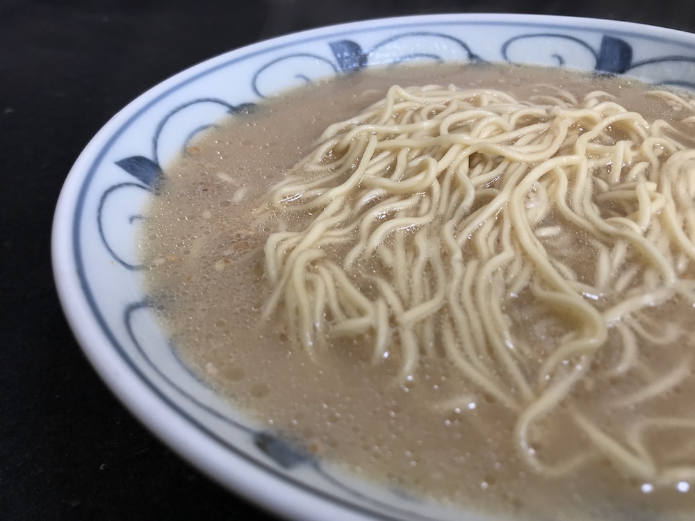 一幸舎監修豚骨ラーメン　出来上がり