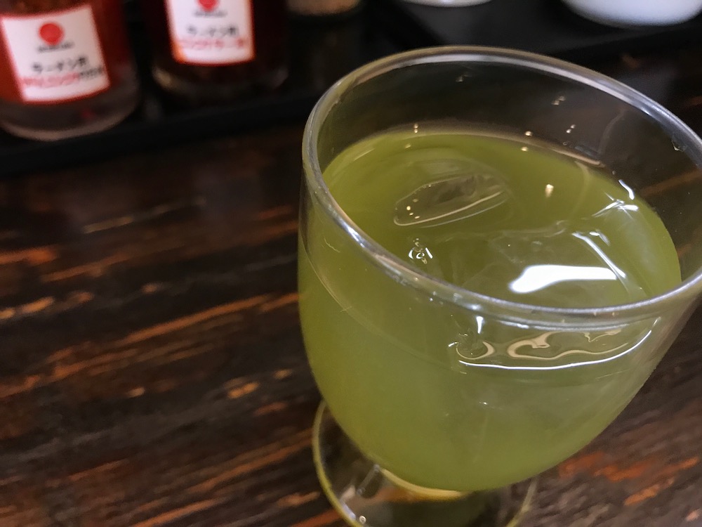 大砲ラーメン吉野ヶ里店　八女茶