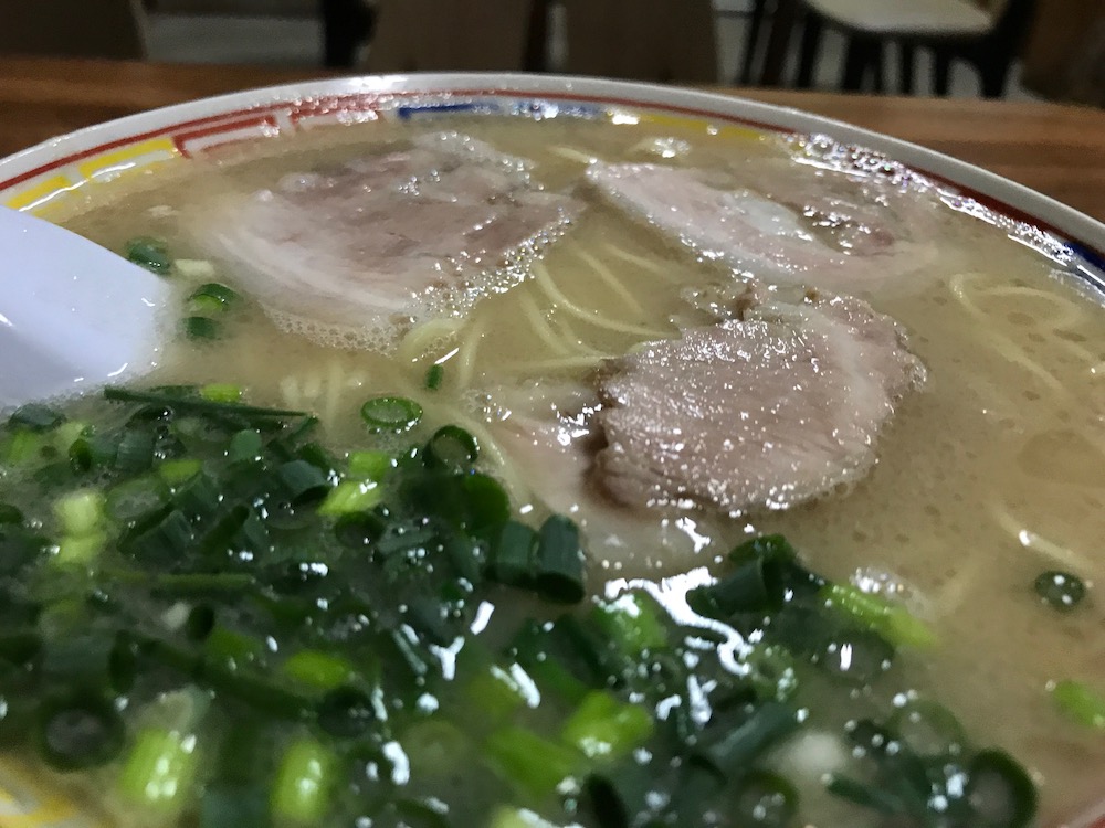 大臣閣　ラーメン　チャーシュー