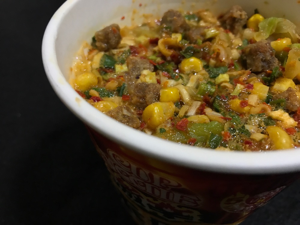 カップヌードル 激辛味噌 ビック 出来上がり