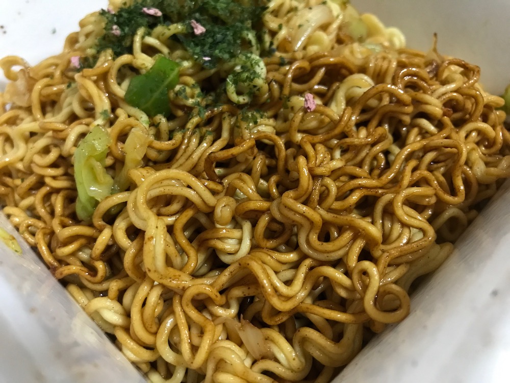 1分湯戻し 大盛ソース焼そば　出来上がり