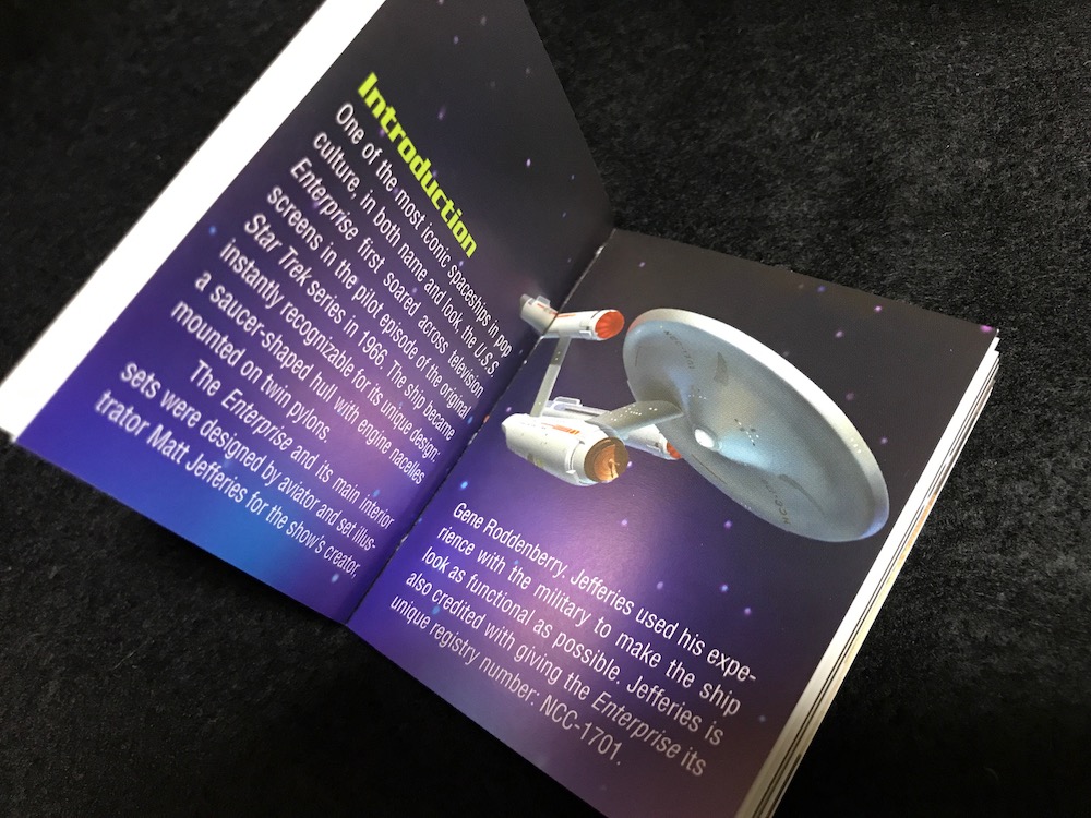 Star Trek: Light-Up Starship Enterprise　paperback