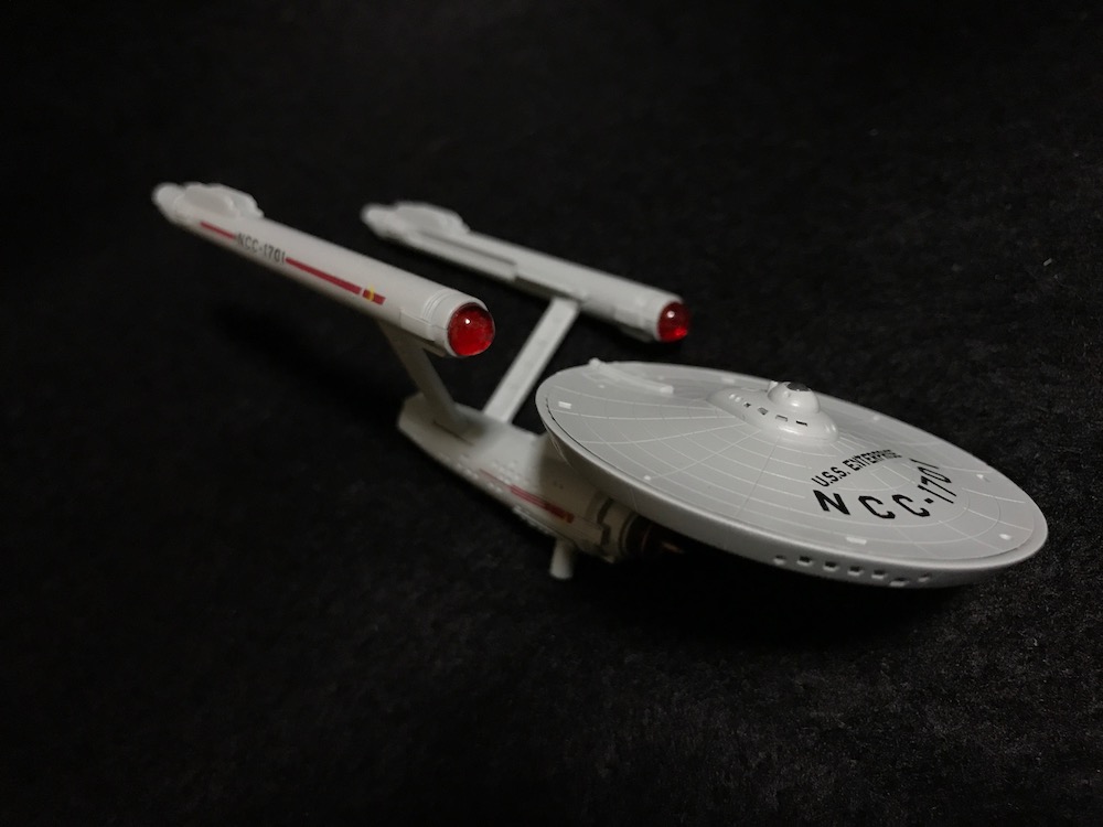 Star Trek: Light-Up Starship Enterprise　出来上がり