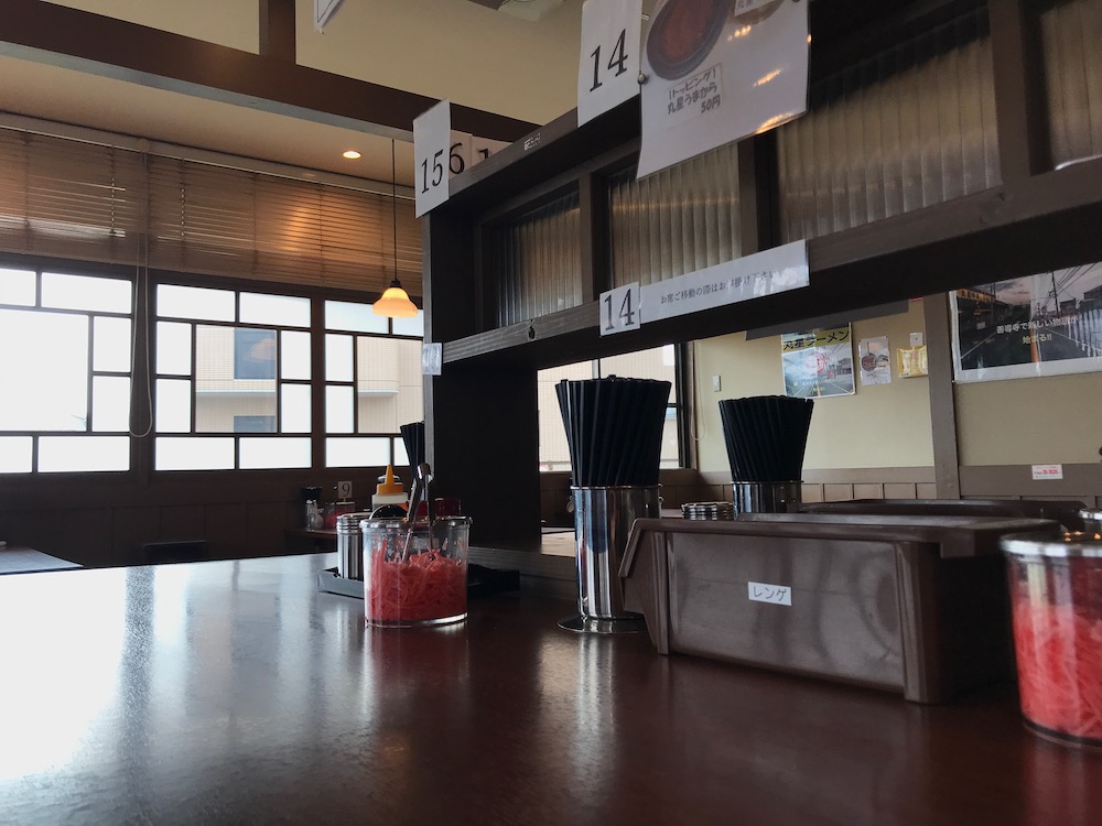 2021丸星中華そばセンター善導寺店 店内