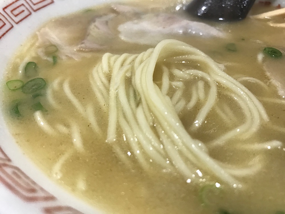 潘陽軒本店　ラーメン　麺
