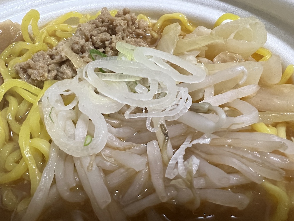 札幌すみれ監修濃厚みそラーメン 具材