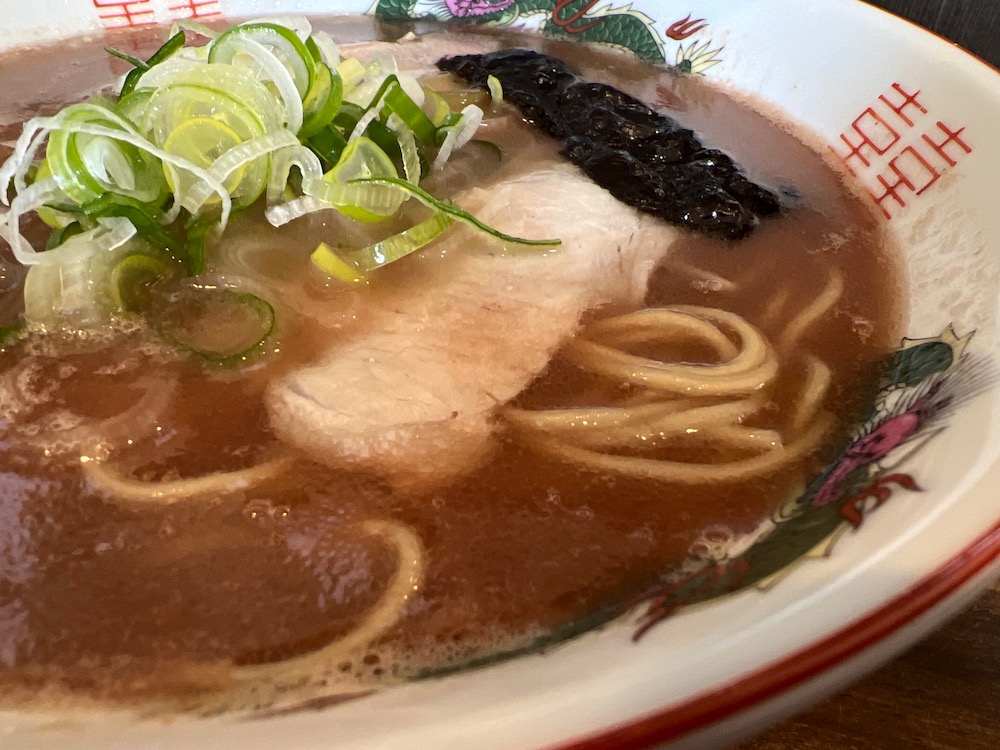 麺屋ぷいぷい　さながら・・・・ラーメン　スープ