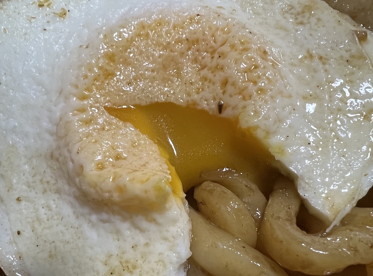うどんMAP監修九州醤油の焼きうどん　目玉焼き