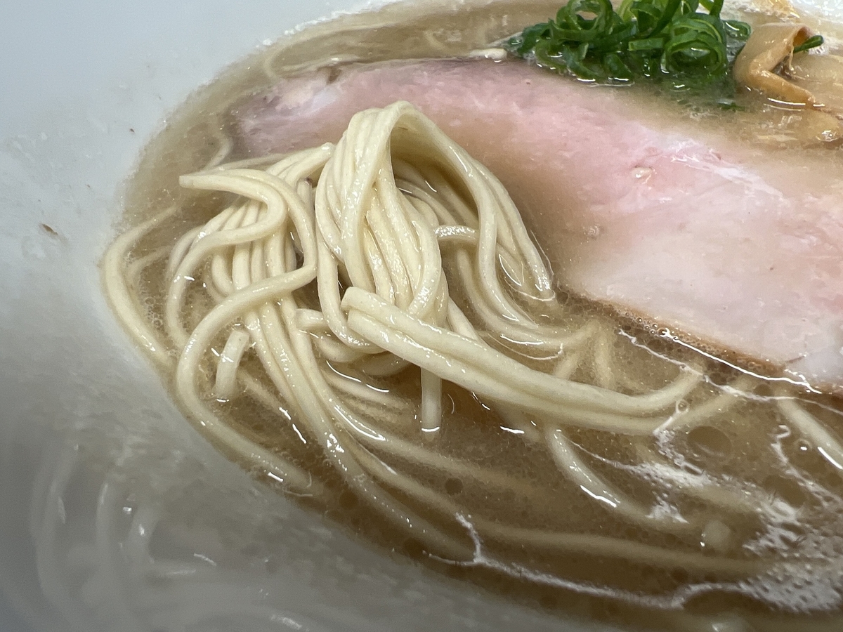 拉麺べんげ　豚そば　麺