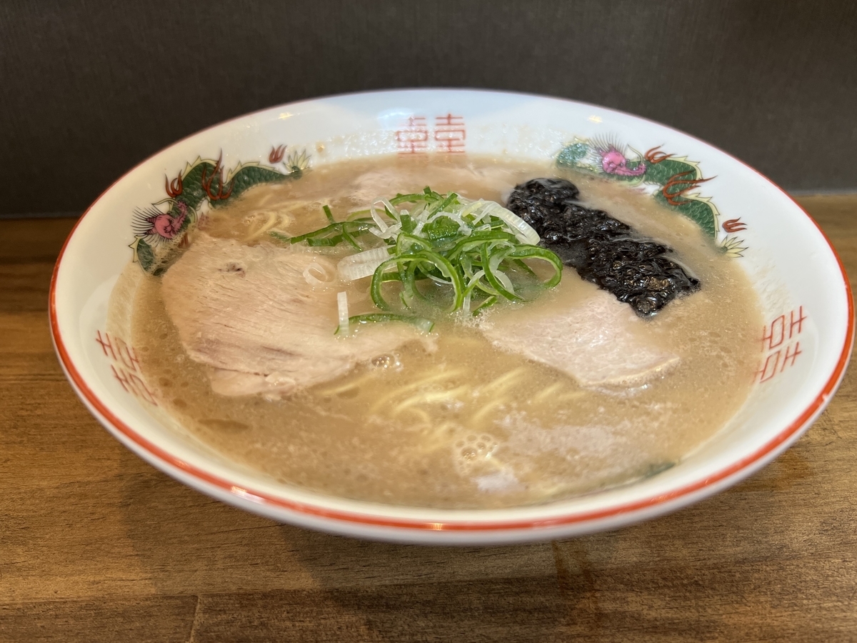 麺屋ぷいぷい　ラーメン　680円
