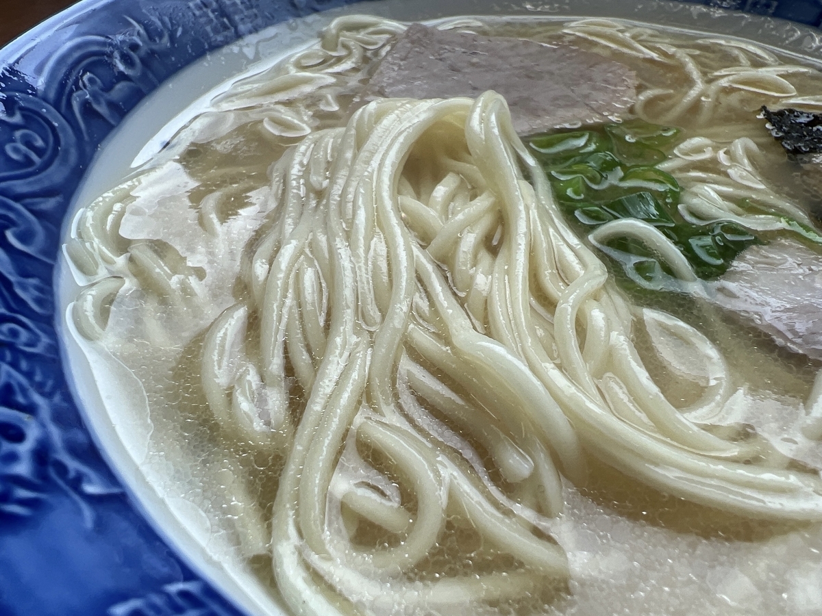 変竹林　ラーメン　麺