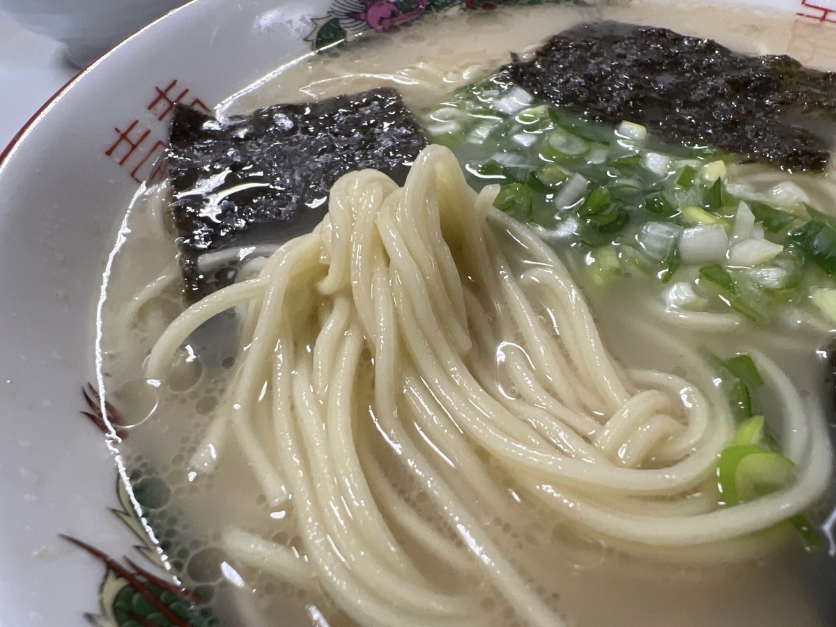 駅前ラーメンビッグ・ワン　ヤング　390円