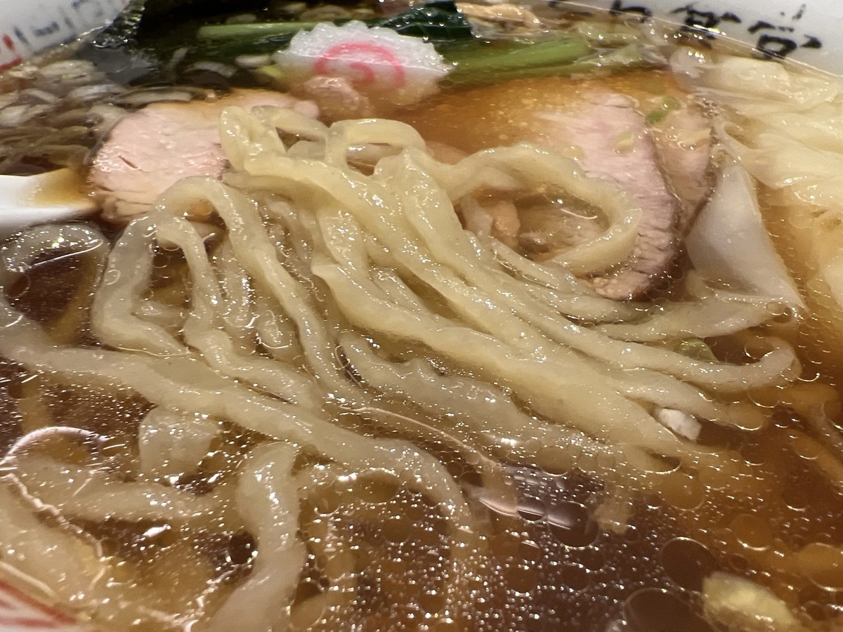 とら食堂福岡分店　中華そば　麺