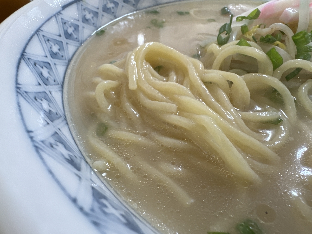 鹿児島市　上海ラーメン　ラーメン　麺
