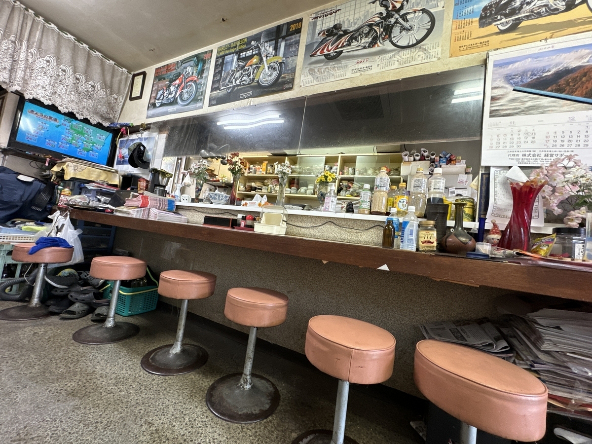 上海ラーメン　店内