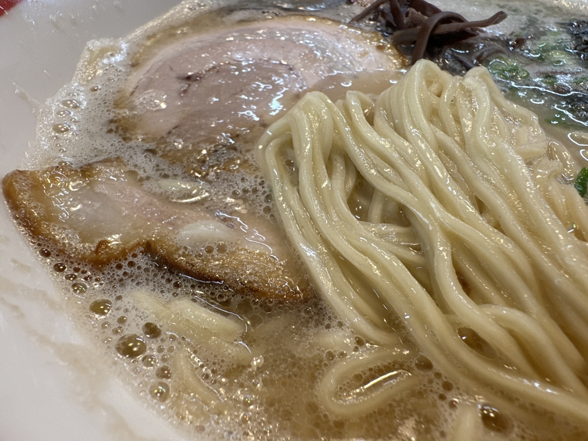 くるめラーメン清風　ラーメン　麺