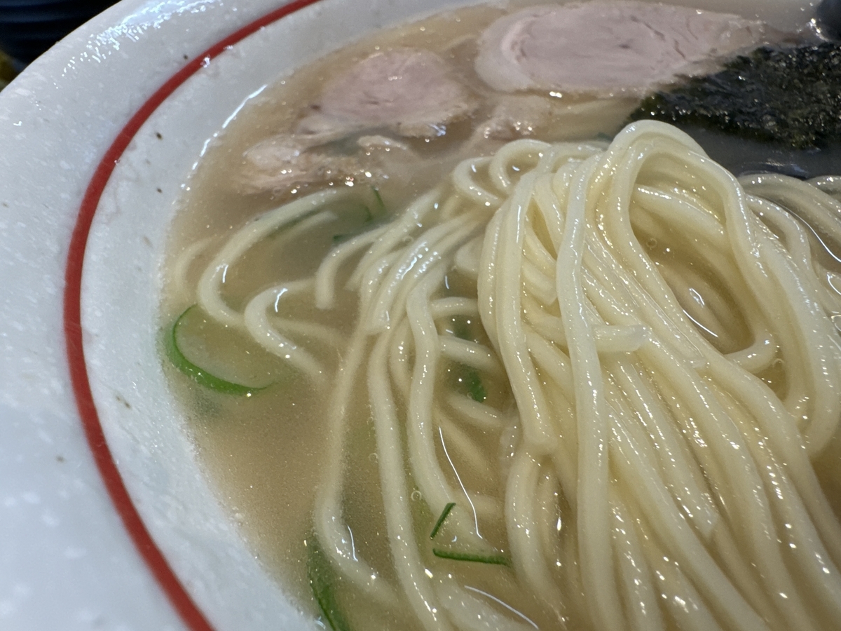らーめん　げんこつ　ラーメン　麺