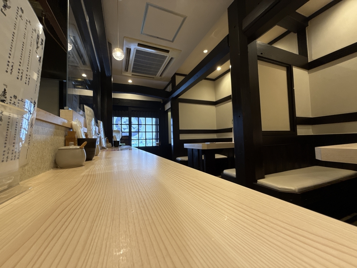 超天丼虎之介佐賀木原店　店内