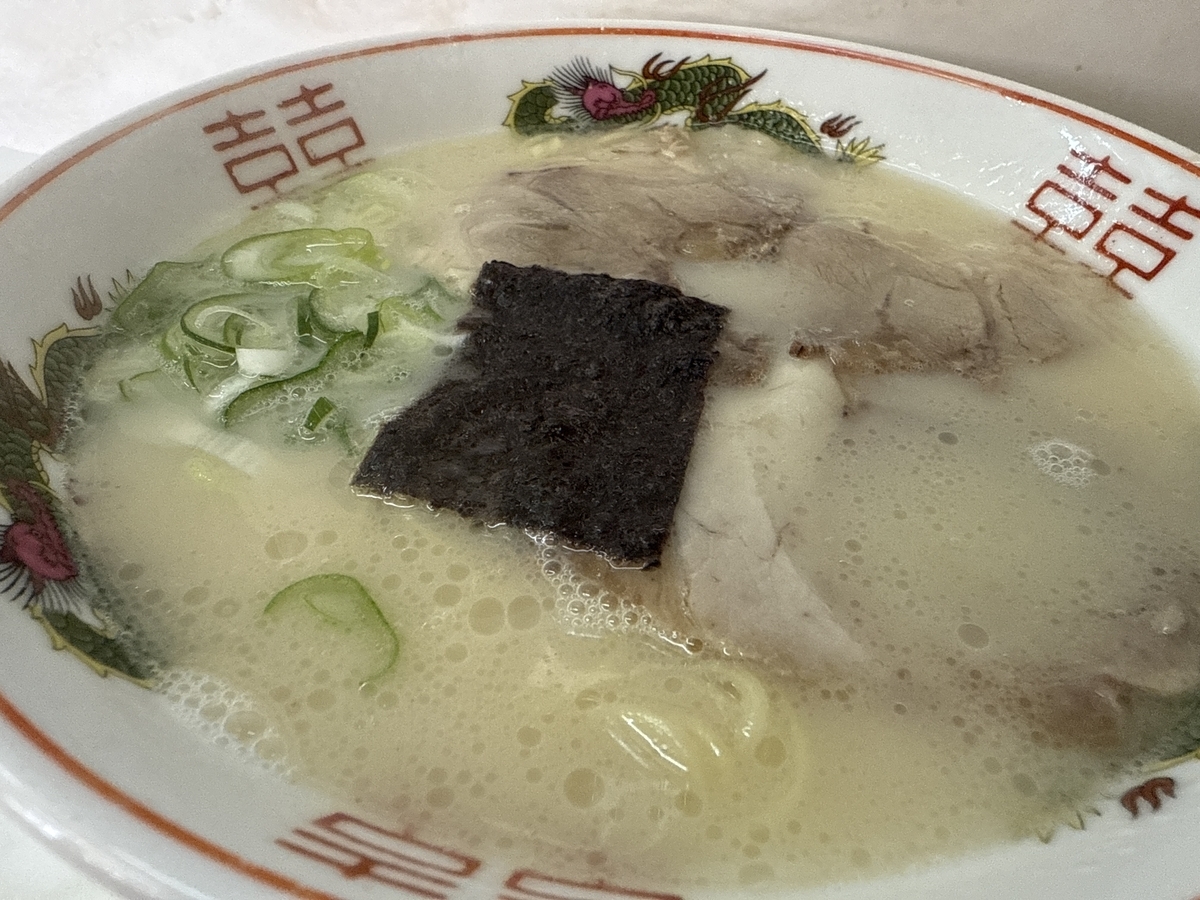 一休軒本店　ラーメン