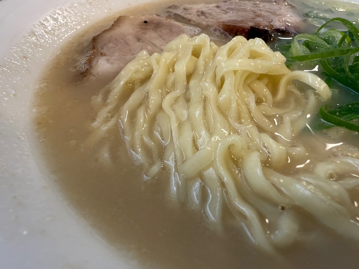 関東軒　ラーメン　麺