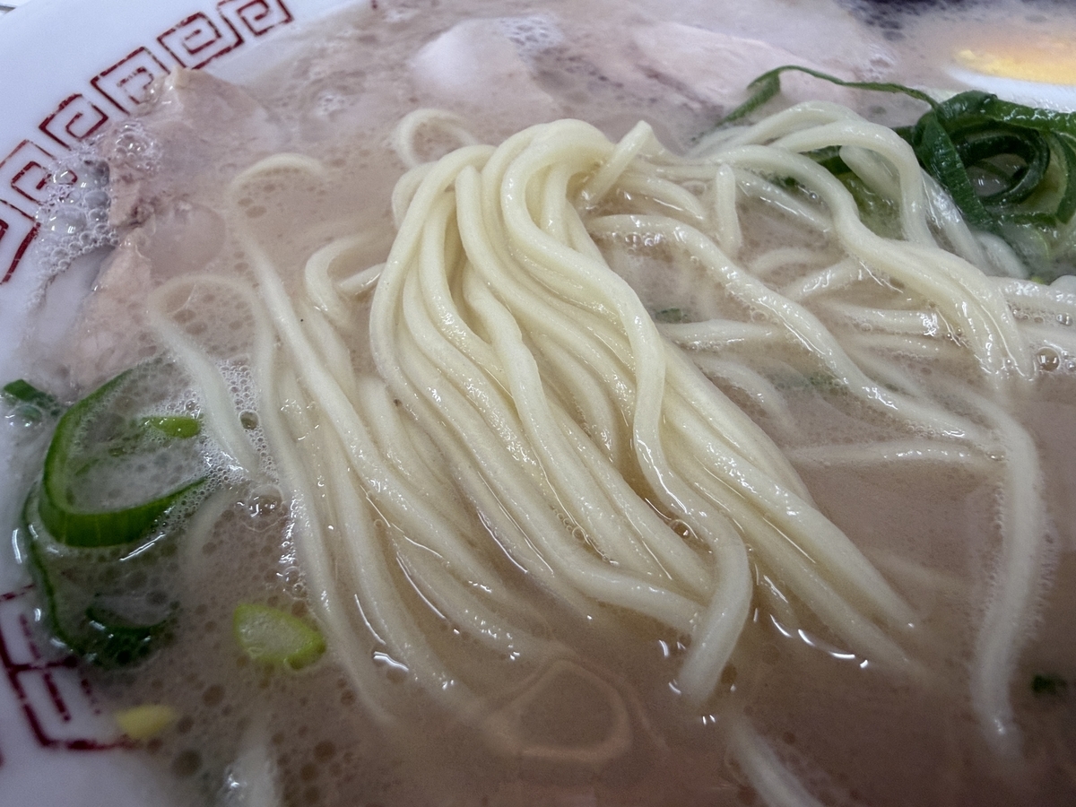 ひろせ食堂　ラーメン　麺