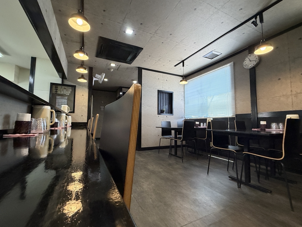 中華ソバ ていく　店内