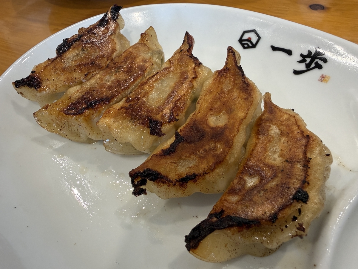 博多豚骨　一歩　餃子