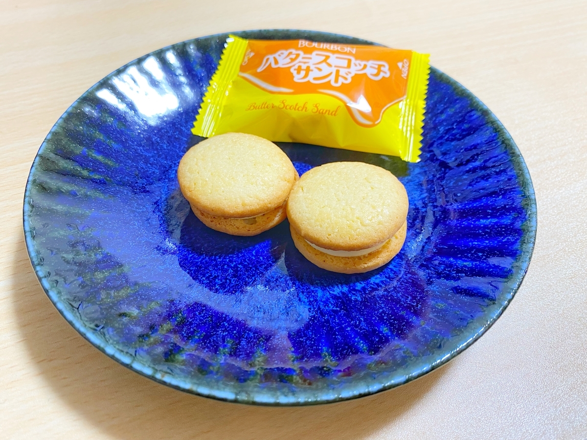 バタースコッチサンド ひしもちママのコンビニ スーパーお菓子大百科
