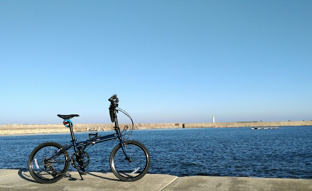 ミニベロ Dahon Speed Falco 2016 のタイヤ交換しました - すきーやの休日