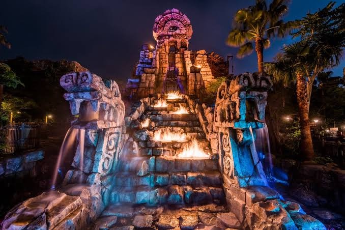 レイジングスピリッツ 東京ディズニーリゾート物語
