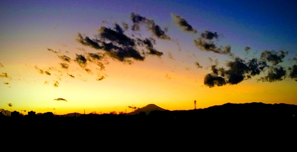 2018年末、夕映えの富士山