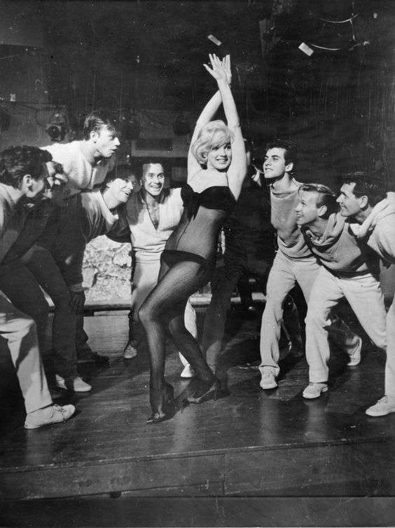 marilyn monroe Let's Make Love2:plain
