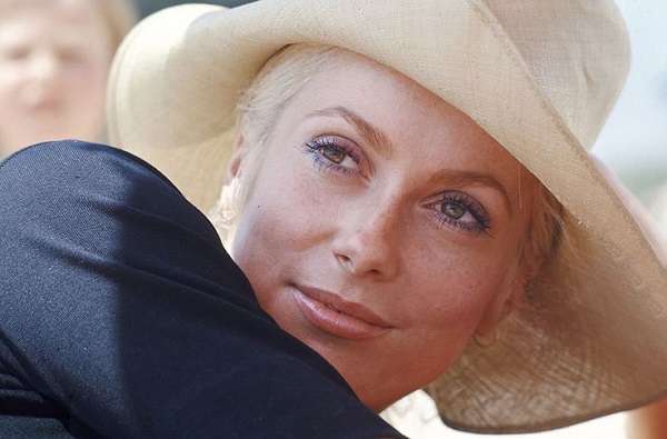 Catherine Deneuve88 Catherine Deneuve