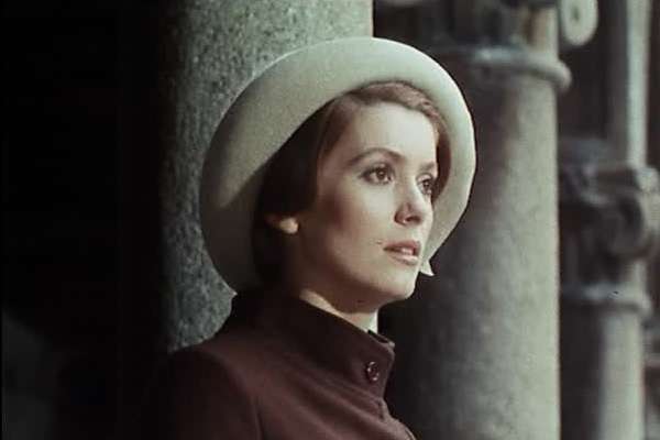 Catherine Deneuve43 Catherine Deneuve