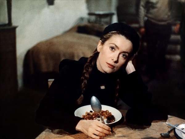 Catherine Deneuve44 Catherine Deneuve