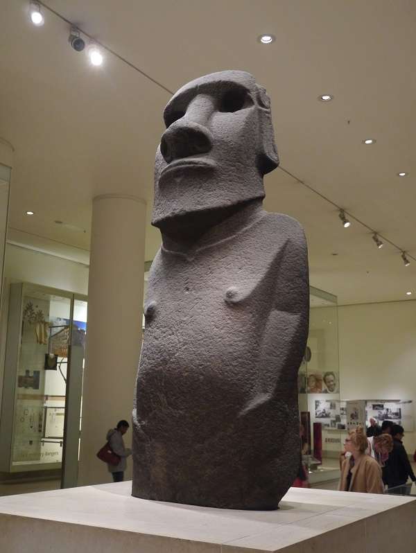 British Museum イースター島のモアイ像　Easter Island Moai