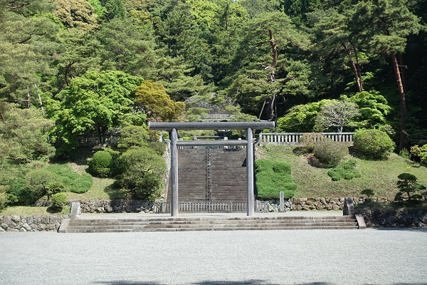 武蔵陵墓地（多摩御陵）