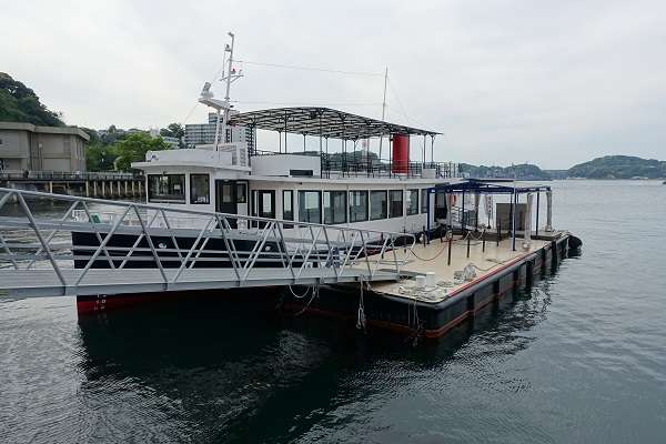 横須賀軍港めぐり