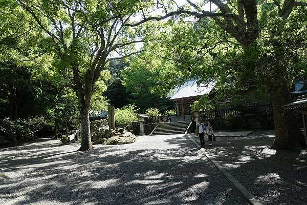 安房神社