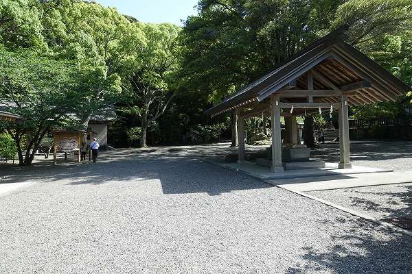 安房神社