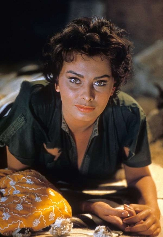 Sophia-Loren98