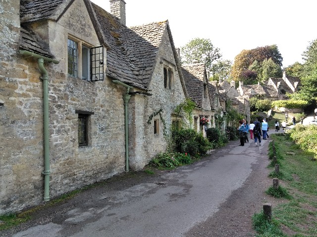 アーリントンロウ