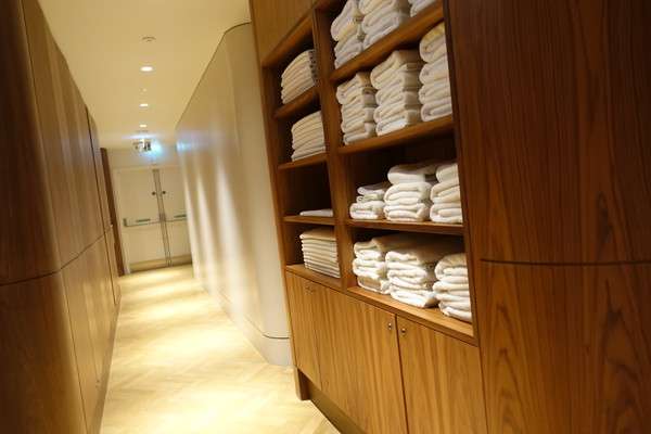 heathrow-firstclass-lounge