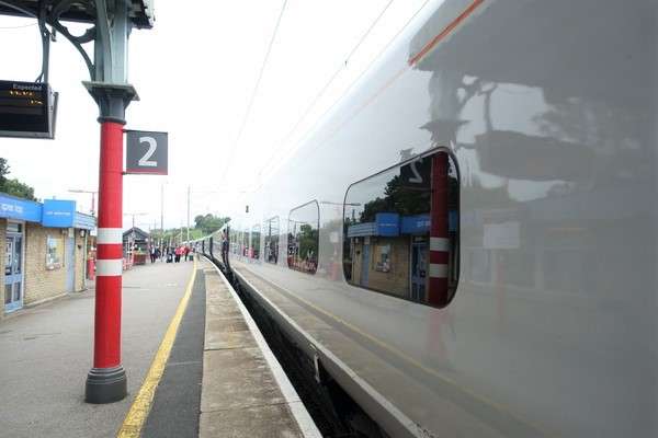 ヴァージン・トレインズ10