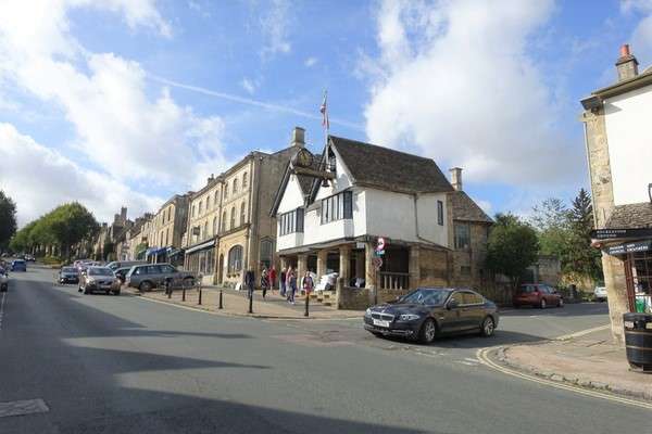 13ｲｷﾞﾘｽ・ｺｯﾂｳｫﾙｽ