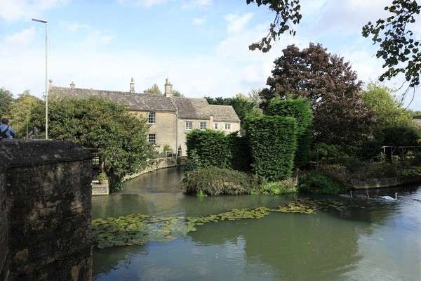 27ｲｷﾞﾘｽ・ｺｯﾂｳｫﾙｽ