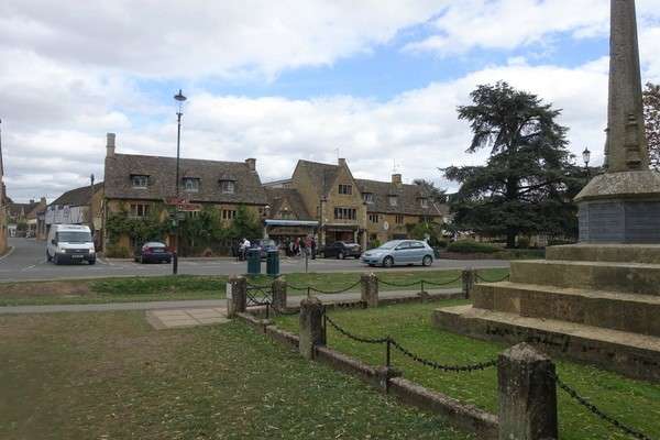 52ｲｷﾞﾘｽ・ｺｯﾂｳｫﾙｽ