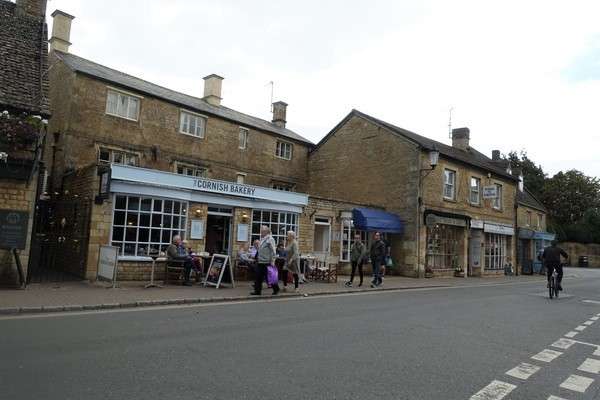 64ｲｷﾞﾘｽ・ｺｯﾂｳｫﾙｽ