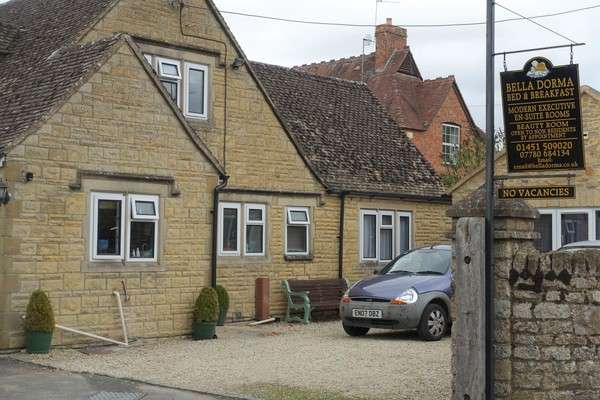 66ｲｷﾞﾘｽ・ｺｯﾂｳｫﾙｽ